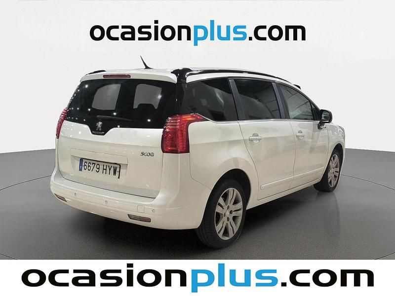 Usado Peugeot 5008 Style 115 CV (84 kW) 2014 Blanco Monovolumen