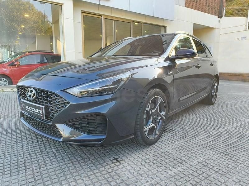 Usado Hyundai i30 N Line 120 CV (88 kW) 2021 Gris / plata Familiar