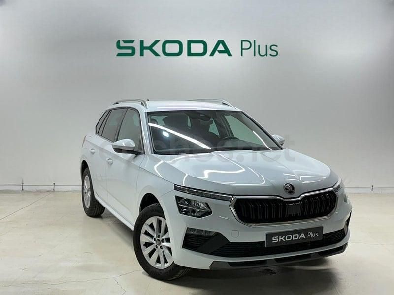 Usado Skoda Kamiq Selection 115 CV (84 kW) 2025 Blanco SUV
