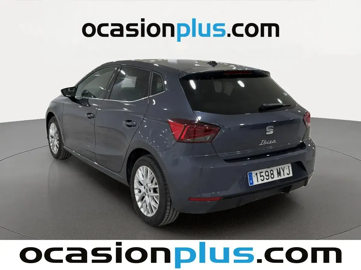 Usado Seat Ibiza XCELLENCE 116 CV (85 kW) 2025 Gris Utilitario