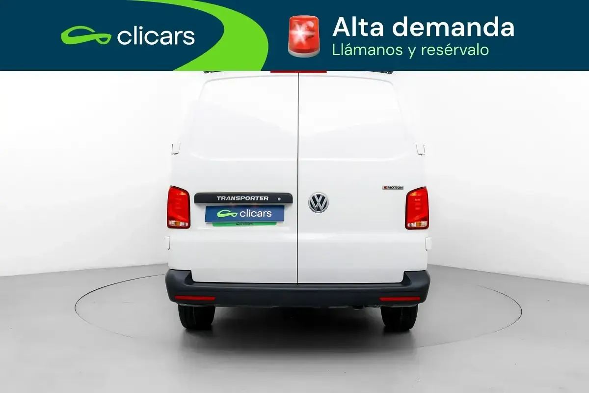 Usado VW Transporter 150 CV (110 kW) 2021 Blanco Van