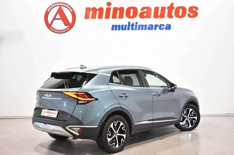 Usado Kia Sportage Style 137 CV (100 kW) 2022 Gris SUV