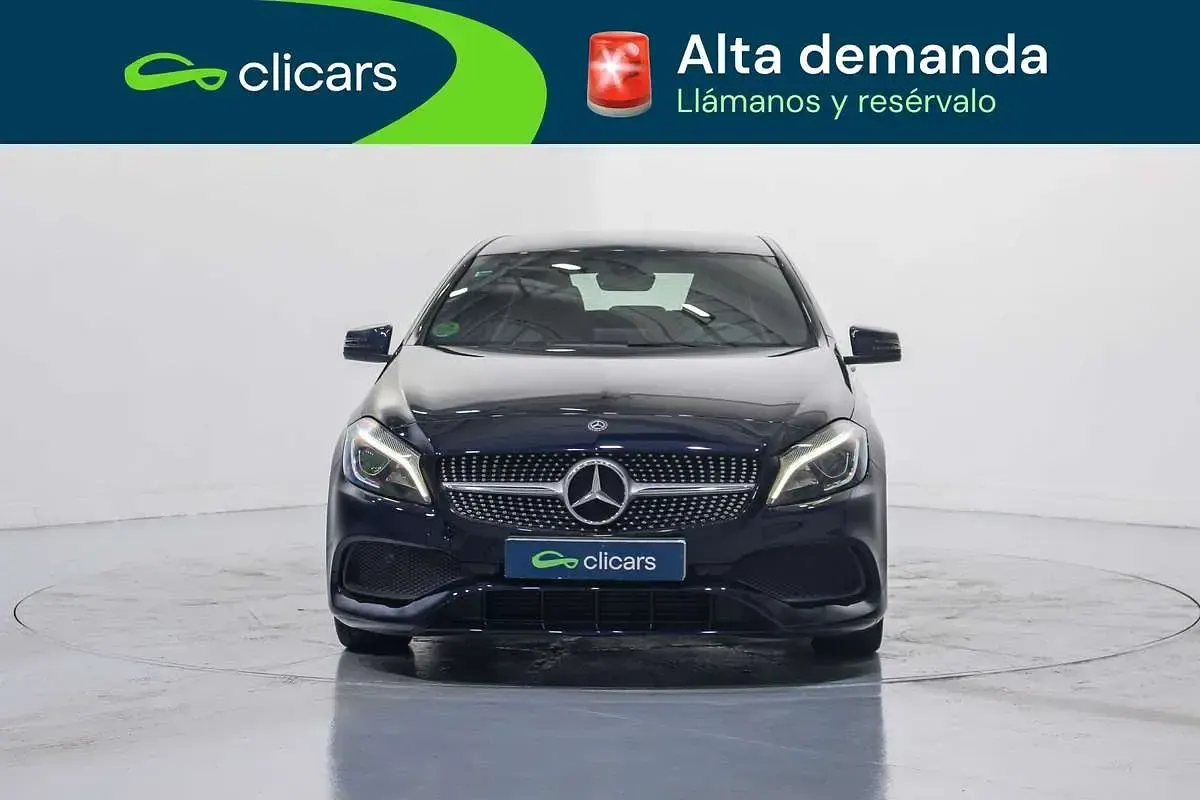 Usado Mercedes A200 136 CV (100 kW) 2018 Azul Utilitario