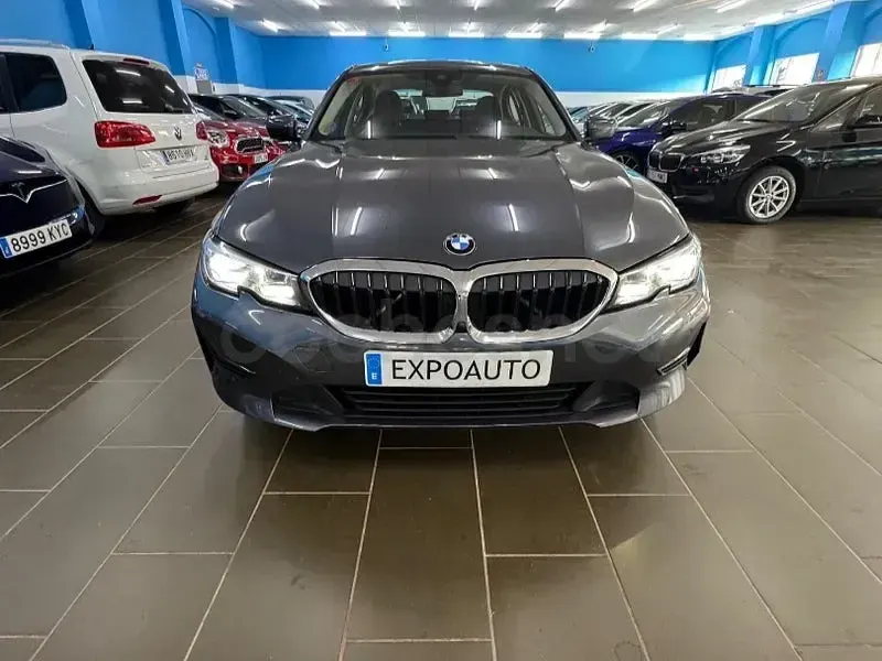 Usado BMW 320 Comfort Edition 190 CV (139 kW) 2021 Gris / plata Berlina