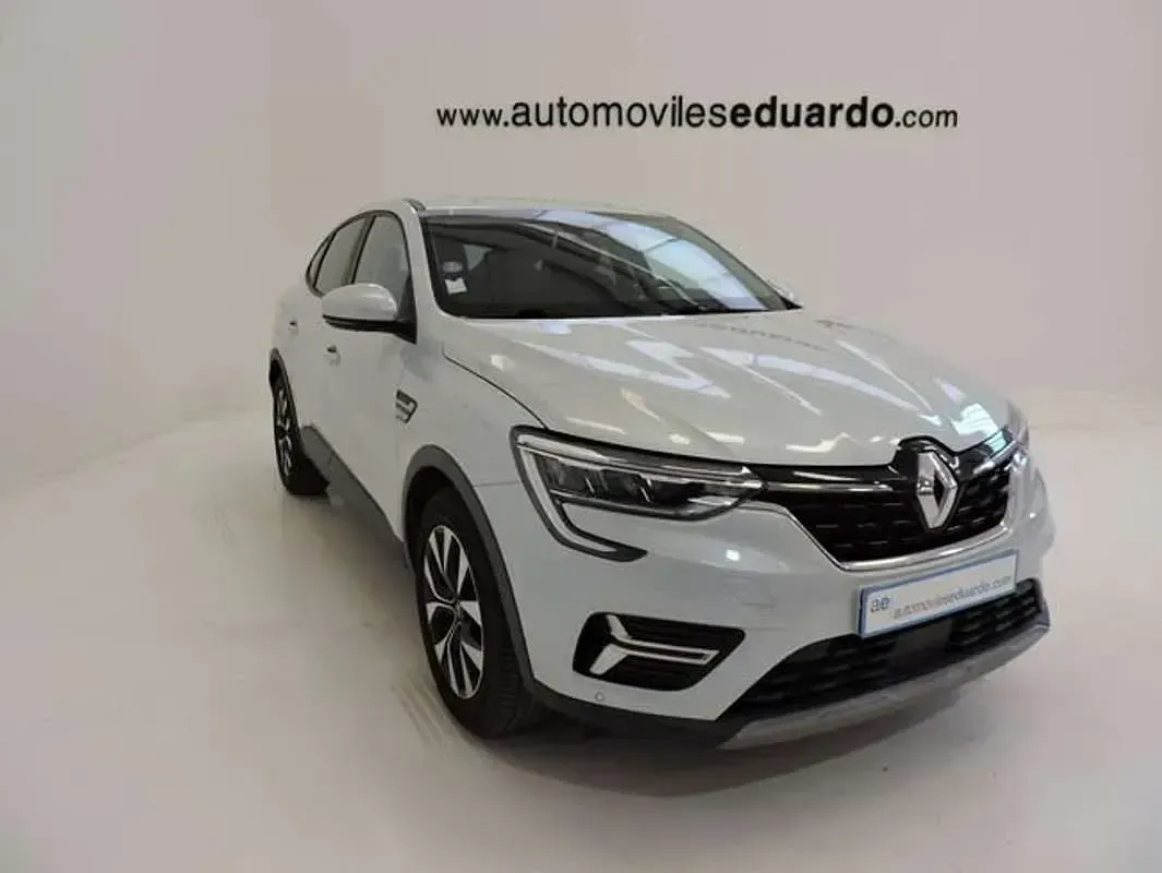 Usado Renault Arkana Business 145 CV (106 kW) 2022 Blanco SUV