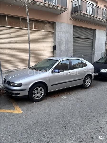 Gris / plata Usado 2000 Seat Leon Berlina | 1800 € (Precio justo) - Imagen 1/4