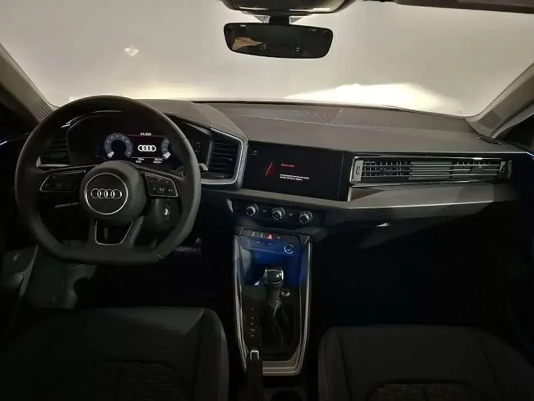 Nuevo Audi A1 Ambiente 116 CV (85 kW) 2026 Negro SUV