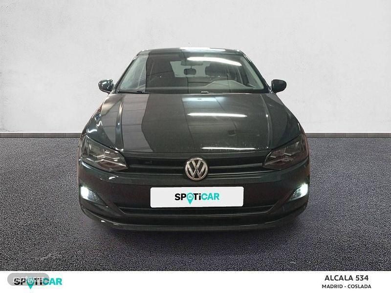 Usado VW Polo Advance 80 CV (58 kW) 2018 Gris / plata Berlina