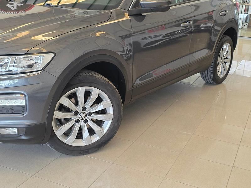 Usado VW T-Roc Advance 115 CV (84 kW) 2020 Gris SUV