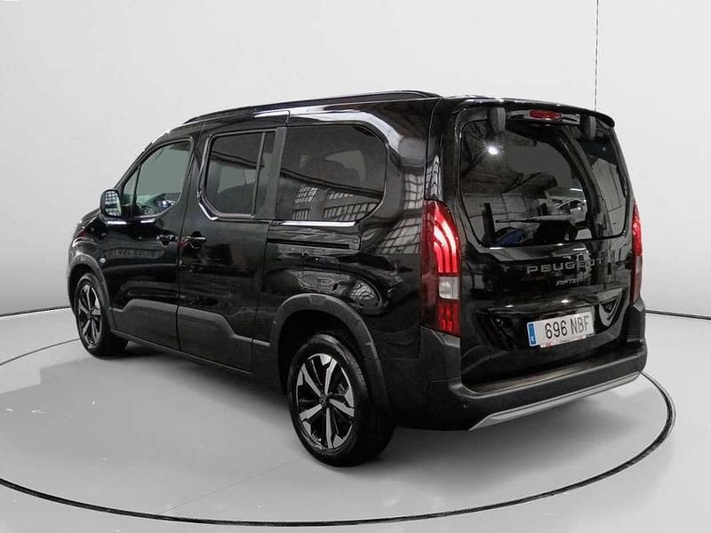 Usado Peugeot Rifter GT 132 CV (97 kW) 2024 Gris Monovolumen