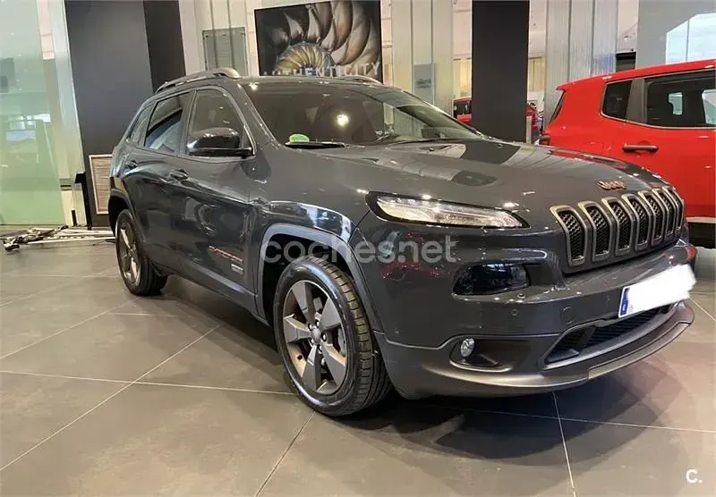 Usado Jeep Cherokee 200 CV (147 kW) 2016 Gris / plata SUV