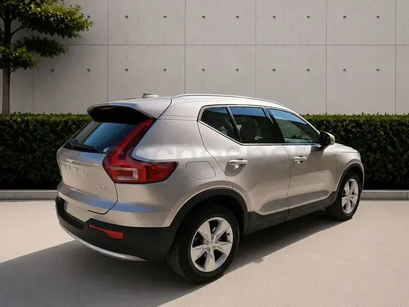 Usado Volvo XC40 Core 163 CV (119 kW) 2024 Beige SUV