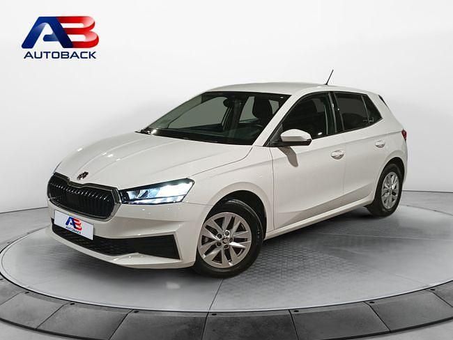 Usado Skoda Fabia Ambition 80 CV (58 kW) 2023 Blanco Utilitario