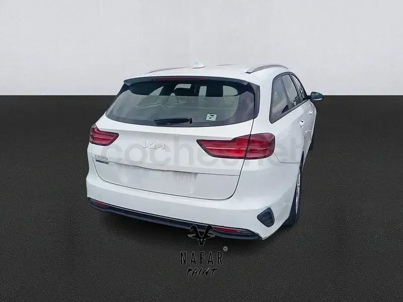 Usado Kia Ceed 136 CV (100 kW) 2022 Blanco Utilitario
