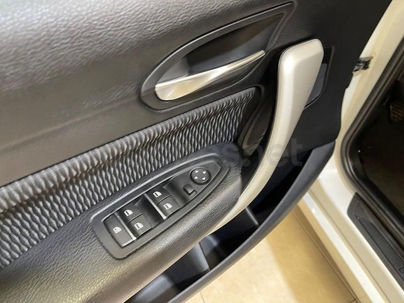 Usado BMW 116 116 CV (85 kW) 2020 Blanco Utilitario