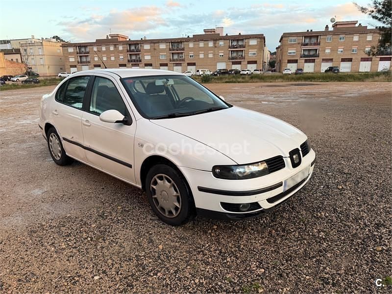 Usado Seat Toledo Stella 110 CV (80 kW) 2003 Blanco Berlina