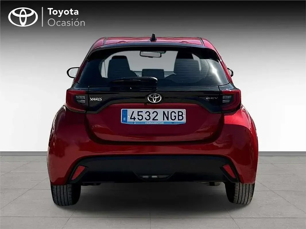 Usado Toyota Yaris Hybrid Active 116 CV (85 kW) 2025 Monovolumen
