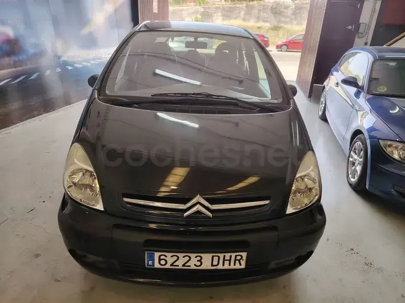 Usado Citroën Xsara Picasso 90 CV (66 kW) 2005 Negro Monovolumen