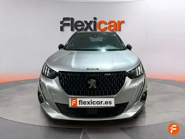 Usado Peugeot 2008 GT 130 CV (95 kW) 2022 Gris SUV