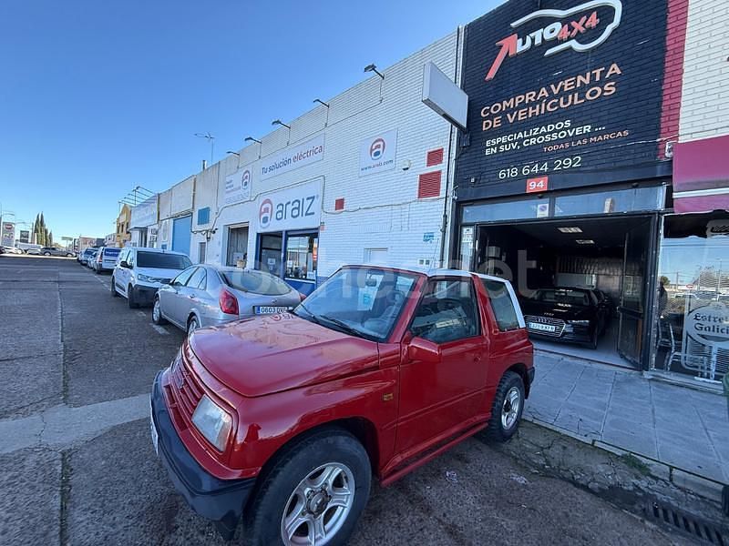 Usado Suzuki Vitara 80 CV (58 kW) 2000 Rojo SUV