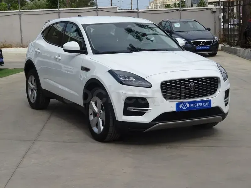Usado Jaguar E-Pace 163 CV (119 kW) 2022 Blanco SUV