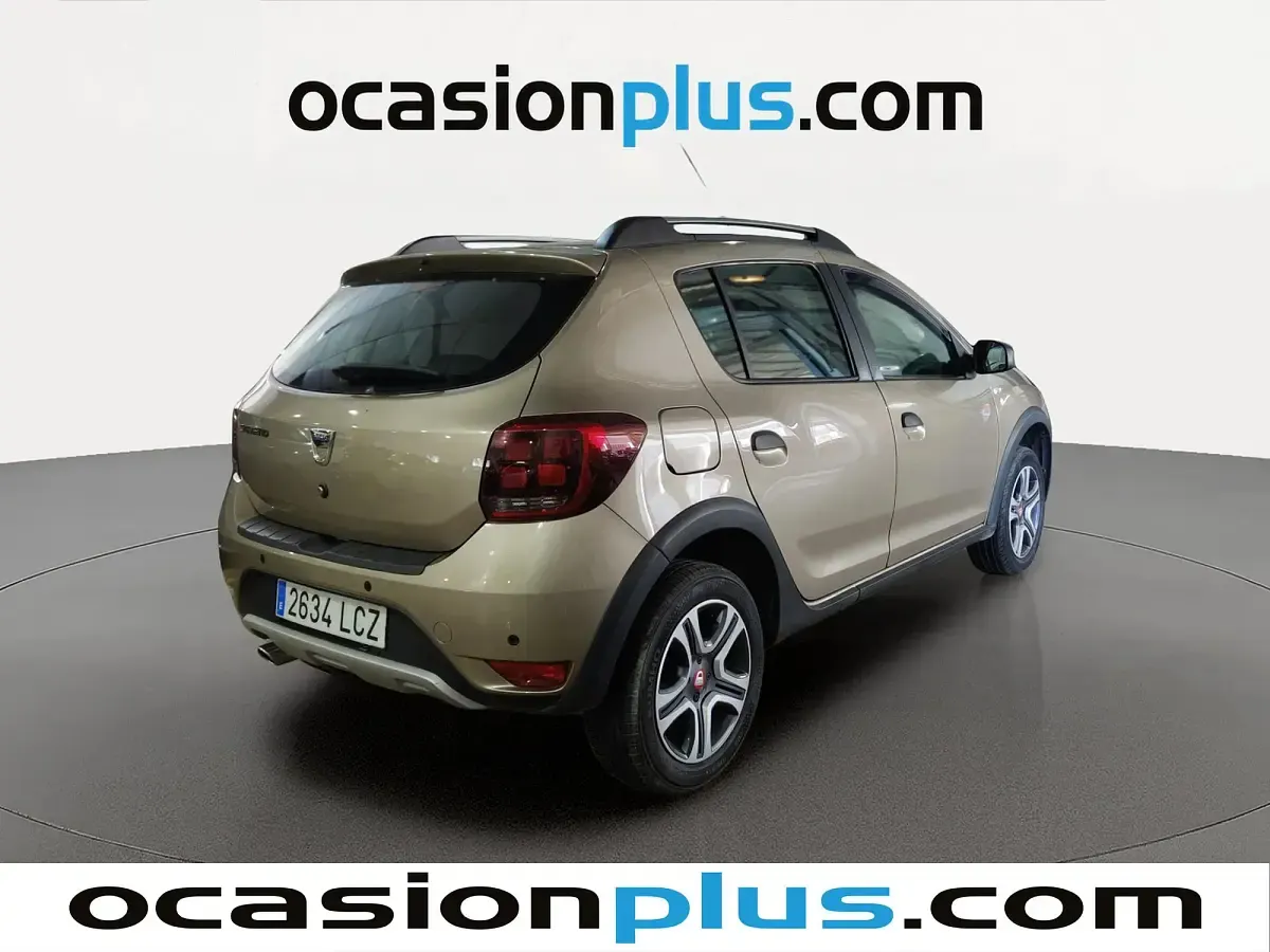 Usado Dacia Sandero 90 CV (66 kW) 2019 Beige Utilitario