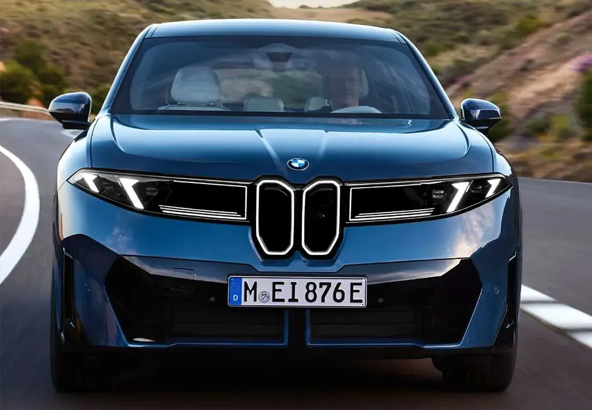 Usado BMW iX3 M Sport 344 kW (469 CV) 2026 Gris SUV