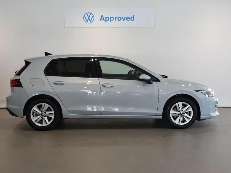 Usado VW Golf VIII 115 CV (84 kW) 2025 Gris/plata