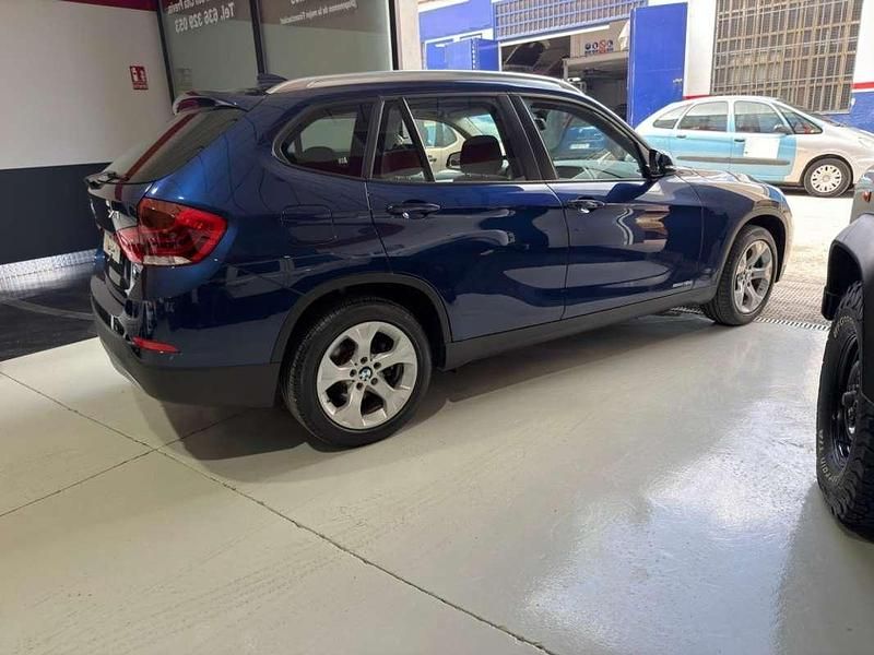 Usado BMW X1 Comfort Edition 143 CV (105 kW) 2015 Azul SUV