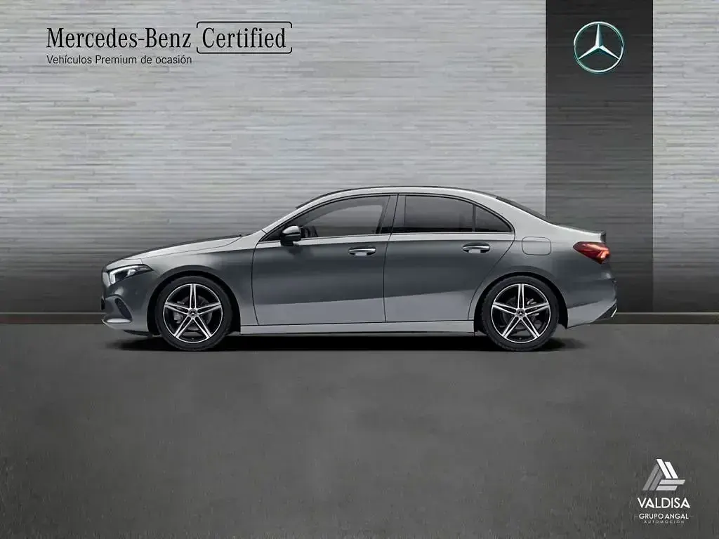 Usado Mercedes A180 Progressive 116 CV (85 kW) 2020 Gris montaña Berlina