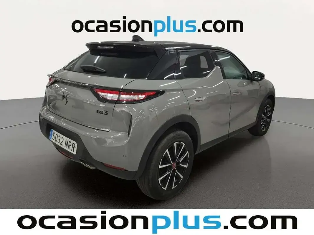 Usado DS Automobiles DS3 Crossback Performance 131 CV (96 kW) 2024 Gris SUV