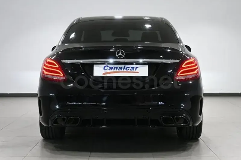 Usado Mercedes C43 AMG 367 CV (269 kW) 2018 Negro Berlina