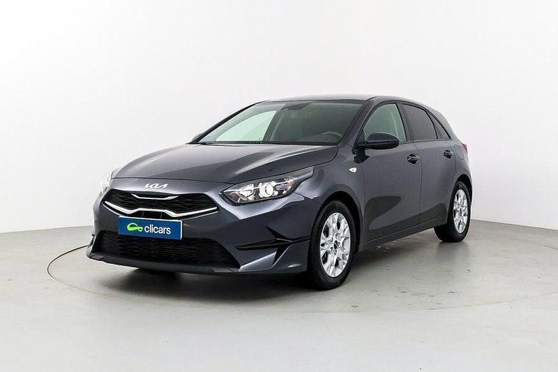 Gris Usado 2023 Kia Ceed Utilitario | 16.490 € (Buen precio) - Imagen 1/4