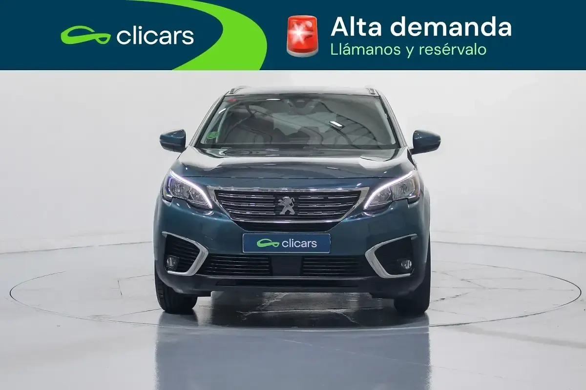 Usado Peugeot 5008 Active 130 CV (95 kW) 2019 Azul SUV