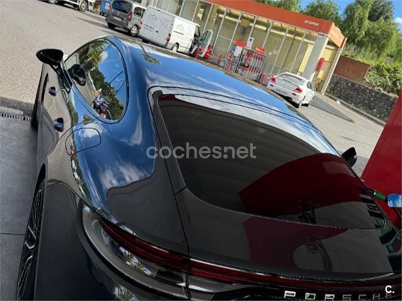 Usado Porsche Panamera 560 CV (411 kW) 2022 Negro Utilitario