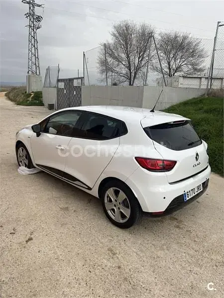 Usado Renault Clio IV LIMITED 90 CV (66 kW) 2016 Blanco Berlina