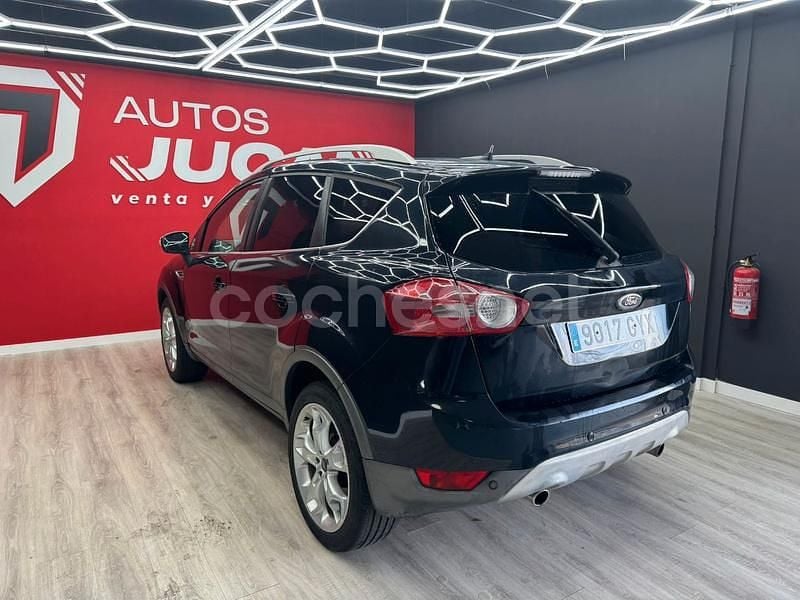 Usado Ford Kuga Titanium 163 CV (119 kW) 2010 Negro SUV