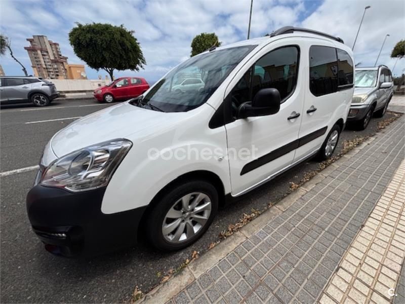 Blanco Usado 2016 Peugeot Partner Tepee Outdoor Monovolumen | 11.000 € (Buen precio) - Imagen 1/4