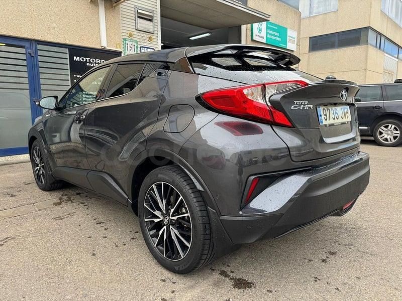 Usado Toyota C-HR Plus 122 CV (89 kW) 2017 Gris / plata SUV