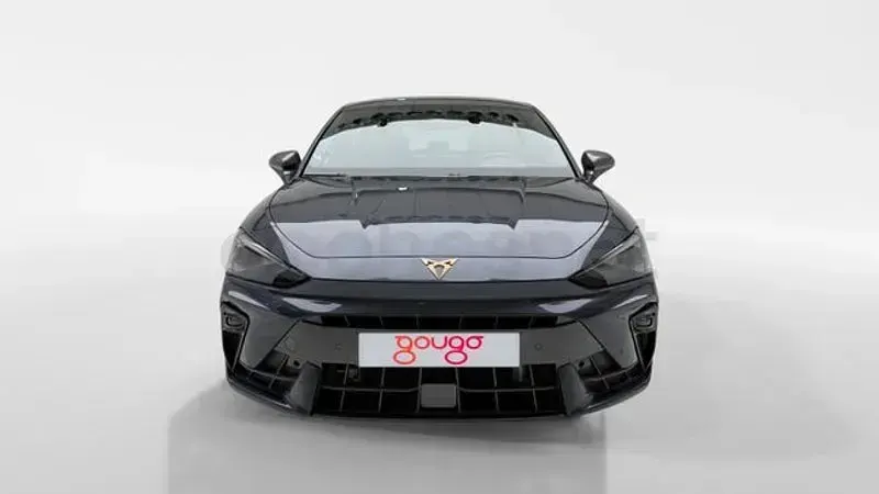 Usado Cupra Leon 150 CV (110 kW) 2025 Gris / plata Berlina