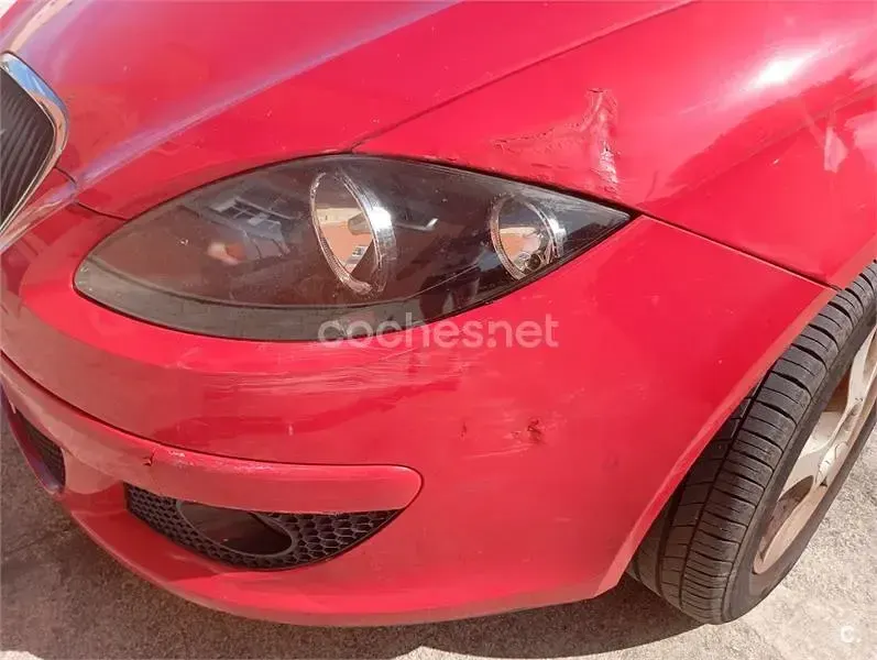 Usado Seat Altea Stylance 140 CV (102 kW) 2004 Rojo Monovolumen