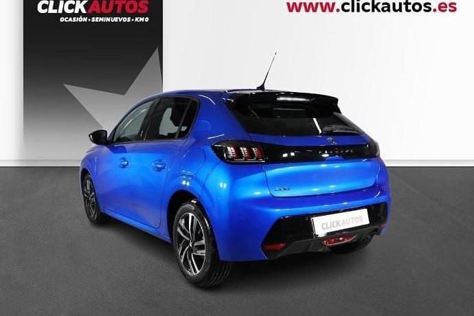 Usado Peugeot 208 Allure 100 CV (73 kW) 2023 Utilitario