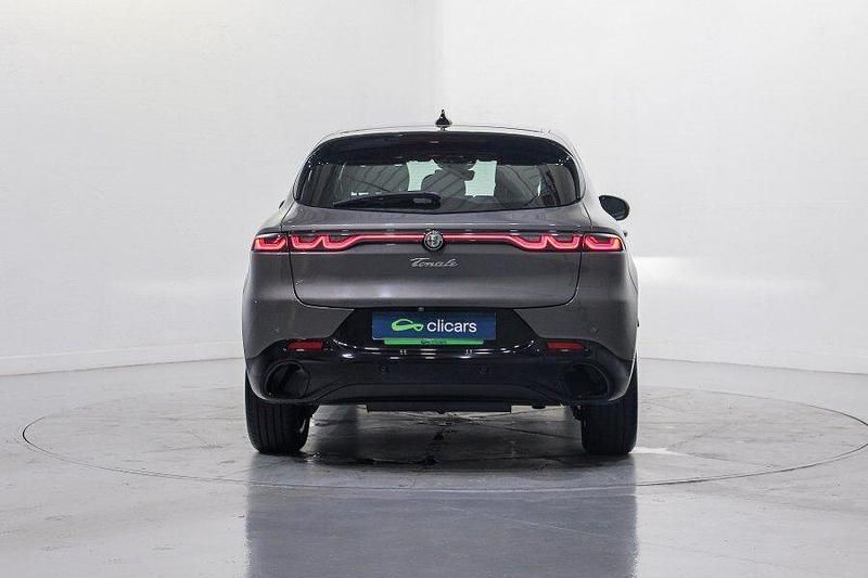 Usado Alfa Romeo Tonale Sprint 130 CV (95 kW) 2024 Gris SUV