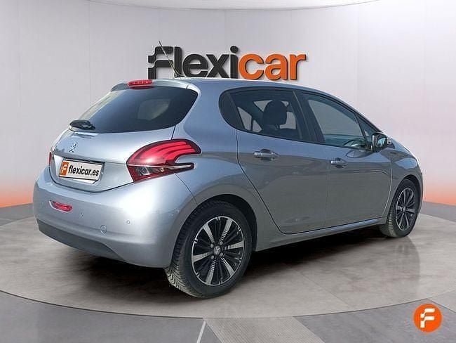 Usado Peugeot 208 Signature Sky 82 CV (60 kW) 2019 Gris Utilitario