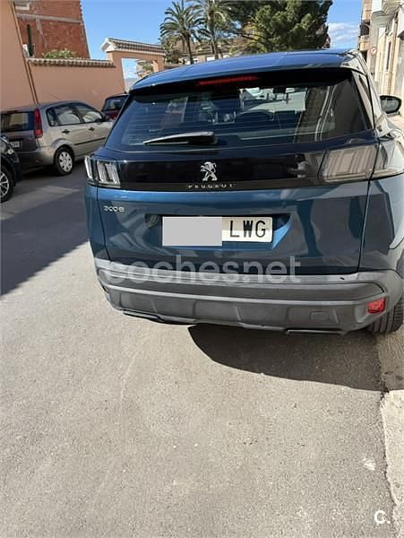 Usado Peugeot 3008 Active 130 CV (95 kW) 2022 Azul SUV