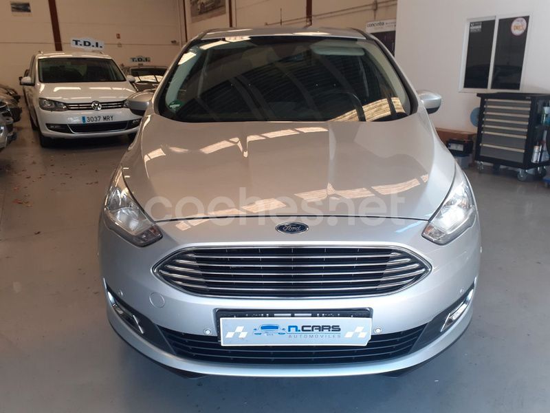 Usado Ford Grand C-Max Titanium 120 CV (88 kW) 2017 Gris / plata Monovolumen
