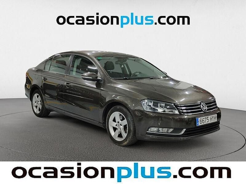 Usado VW Passat Edition 140 CV (102 kW) 2014 Marrón Berlina