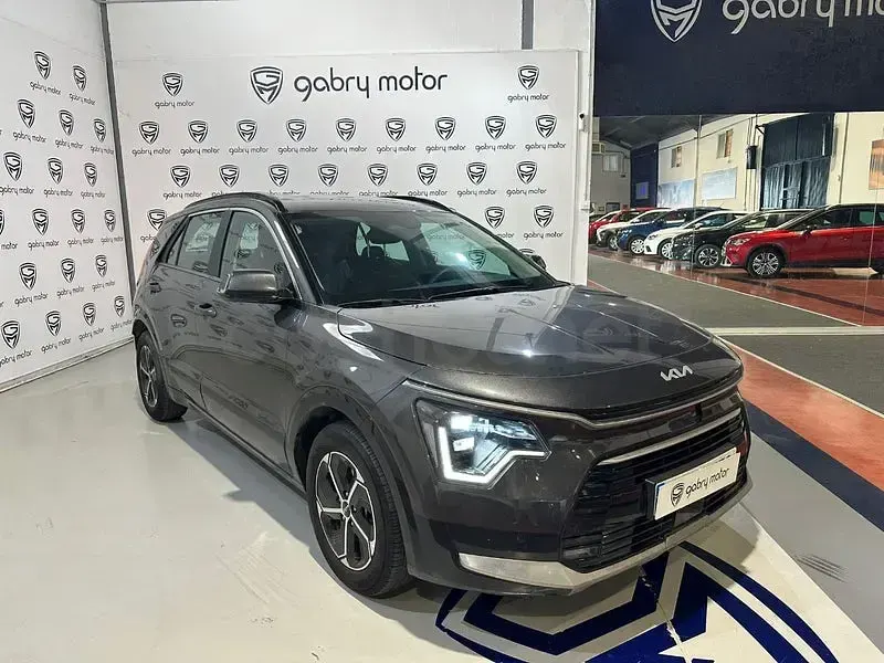 Usado Kia Niro 129 CV (94 kW) 2024 Negro SUV