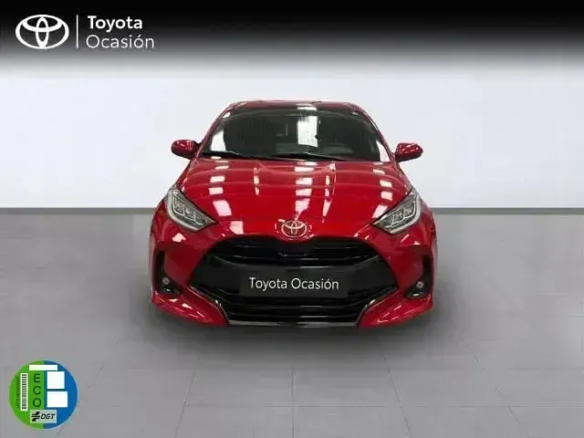 Używany Toyota Yaris Style 120 KM (88 kW) 2025 Czerwony Hatchback