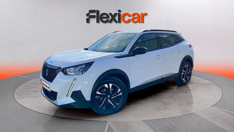 Usado Peugeot 2008 Allure 110 CV (80 kW) 2022 Blanco SUV